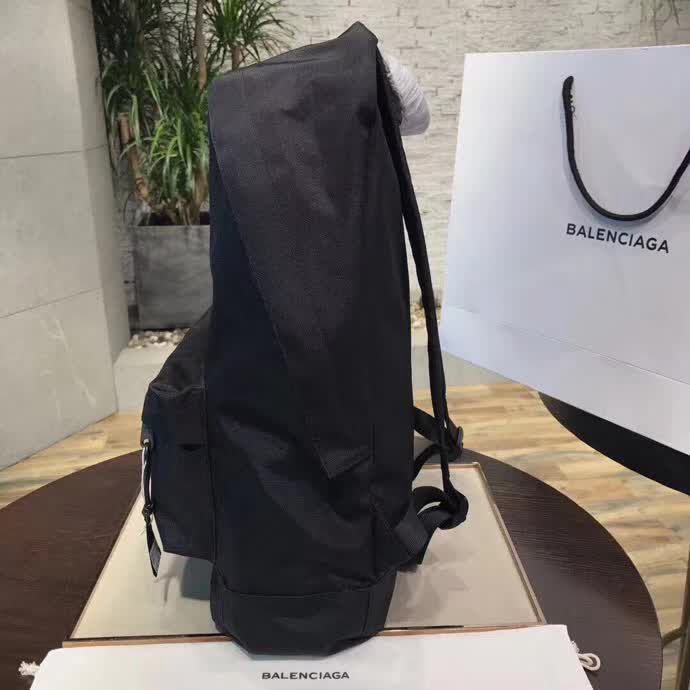BALENCIAG巴黎世家 雙肩背包 休閒百搭款  BL1085